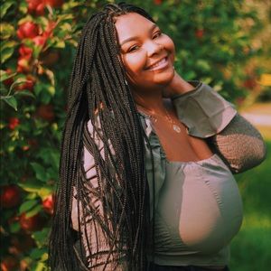 Meet your Posher, Myka